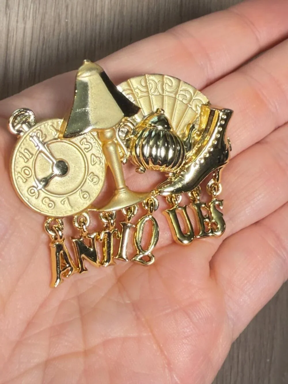 Antiques Vintage Brooch Signed AJC Gold Tone Dangle Charm Pin Lamp Clock Shoe 2.